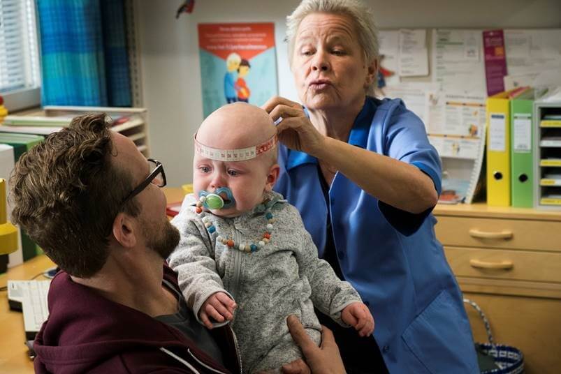 YÖSYÖTTÖ-ELOKUVA FINNKINON TEATTEREIHIN