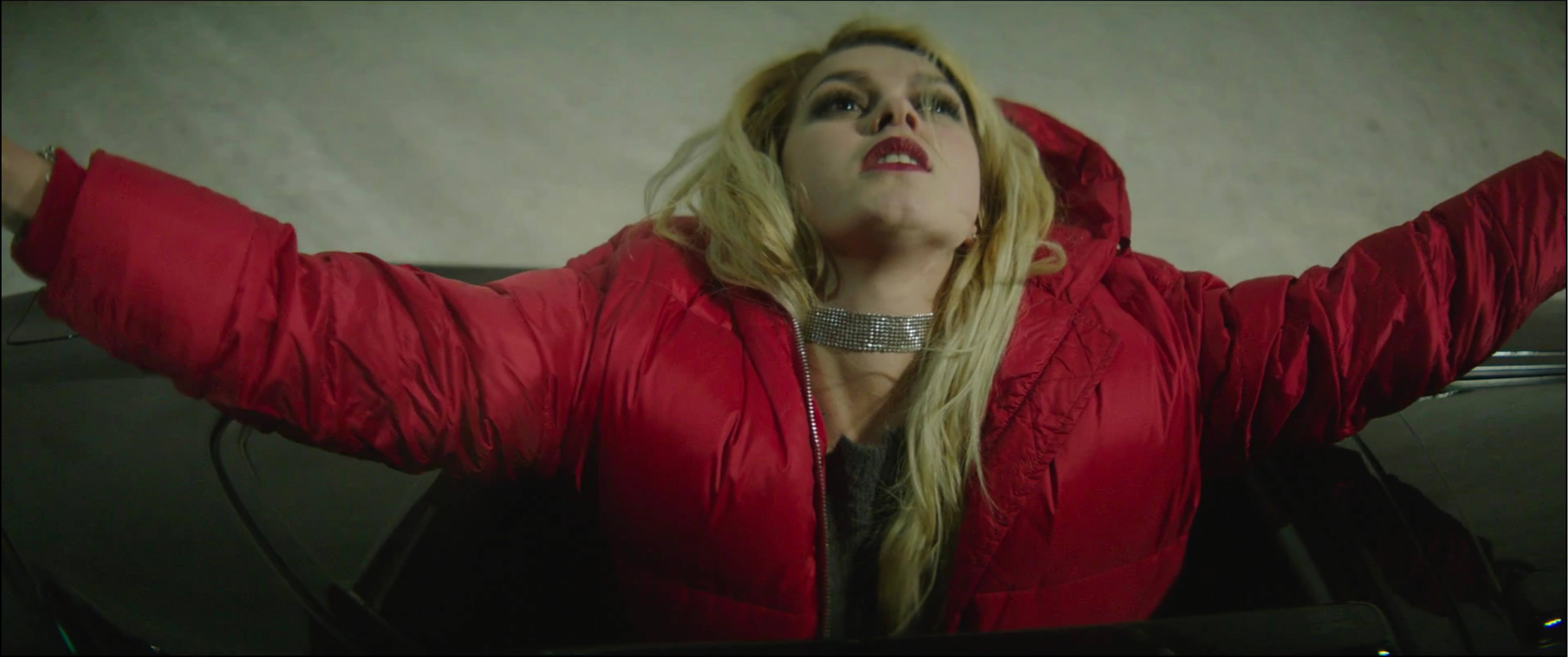 Jussi-palkittu Mimosa Willamo on AURORA – tältä näyttää tammikuussa ensi-iltansa saava rosoinen romanttinen komedia