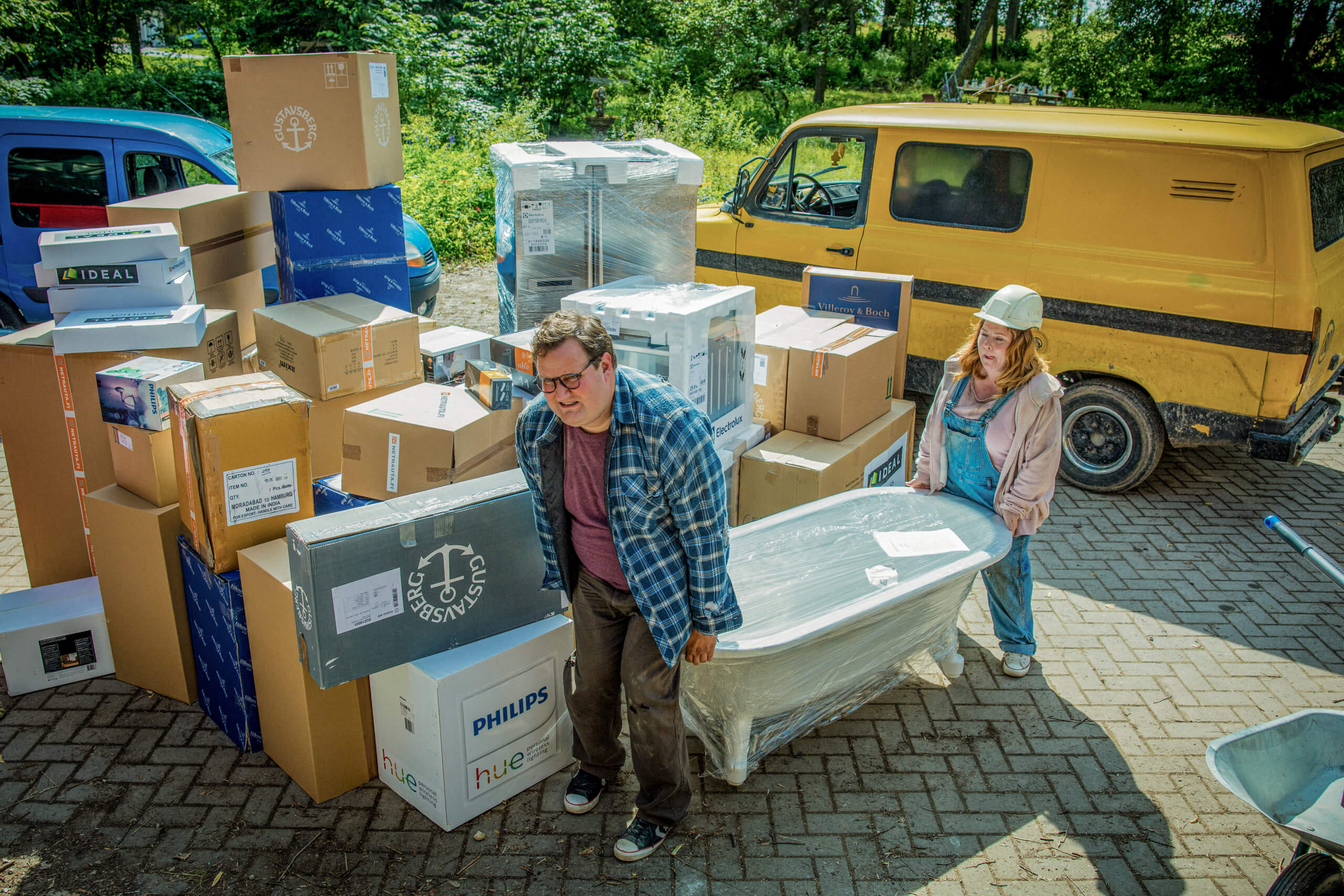 KURKKAA SE MIELETÖN REMPPA -ELOKUVAN KULISSEIHIN