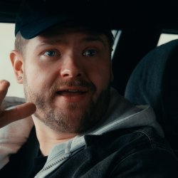 Tuukka Temosen ohjaama Cancel elokuvateattereissa 8.10.2025. Pääosissa Niko Meuronen, Santeri Hänninen ja Henry Weckström. Credit: Solar Films Tuukka Temosen ohjaama Cancel elokuvateattereissa 8.10.2025. Pääosissa Niko Meuronen, Santeri Hänninen ja Henry Weckström.