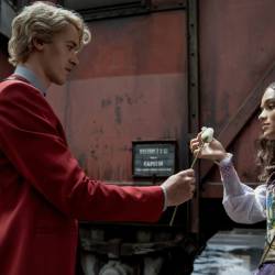 Tom Blyth as Coriolanus Snow and Rachel Zegler as Lucy Gray Baird in The Hunger Games: The Ballad of Songbirds and Snakes. Photo Credit: Murray Close
